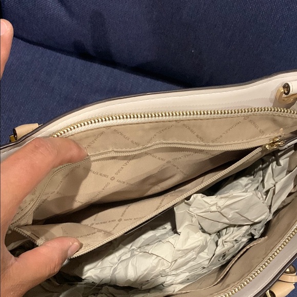 Michael Kors Yellow Tote Bag - Picture 6 of 12